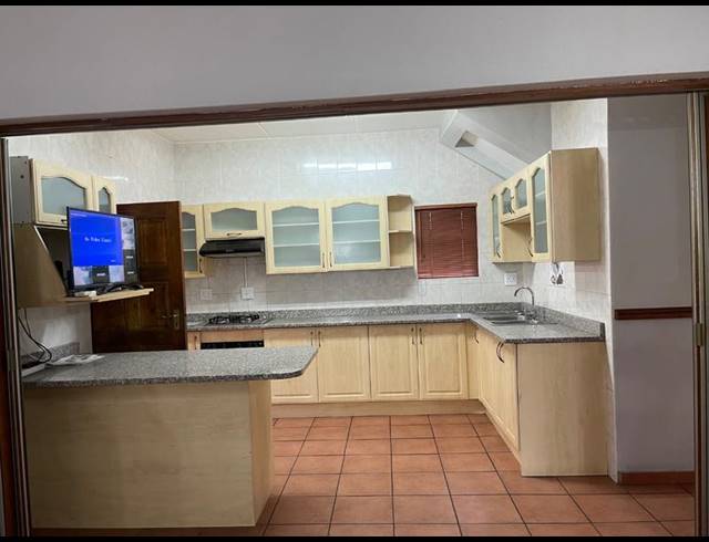 3 BEDROOM HOUSE FOR SALE IN VANDERBIJLPARK SE 2